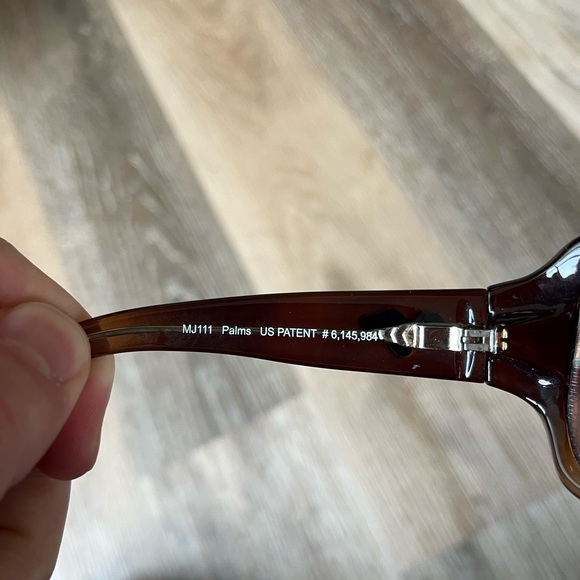 Authentic Maui Jim’s Palms with case - Picture 4 of 6